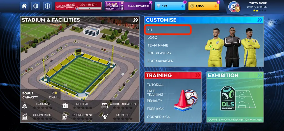 My Club screen with Kit highlighted in the Customise panel
